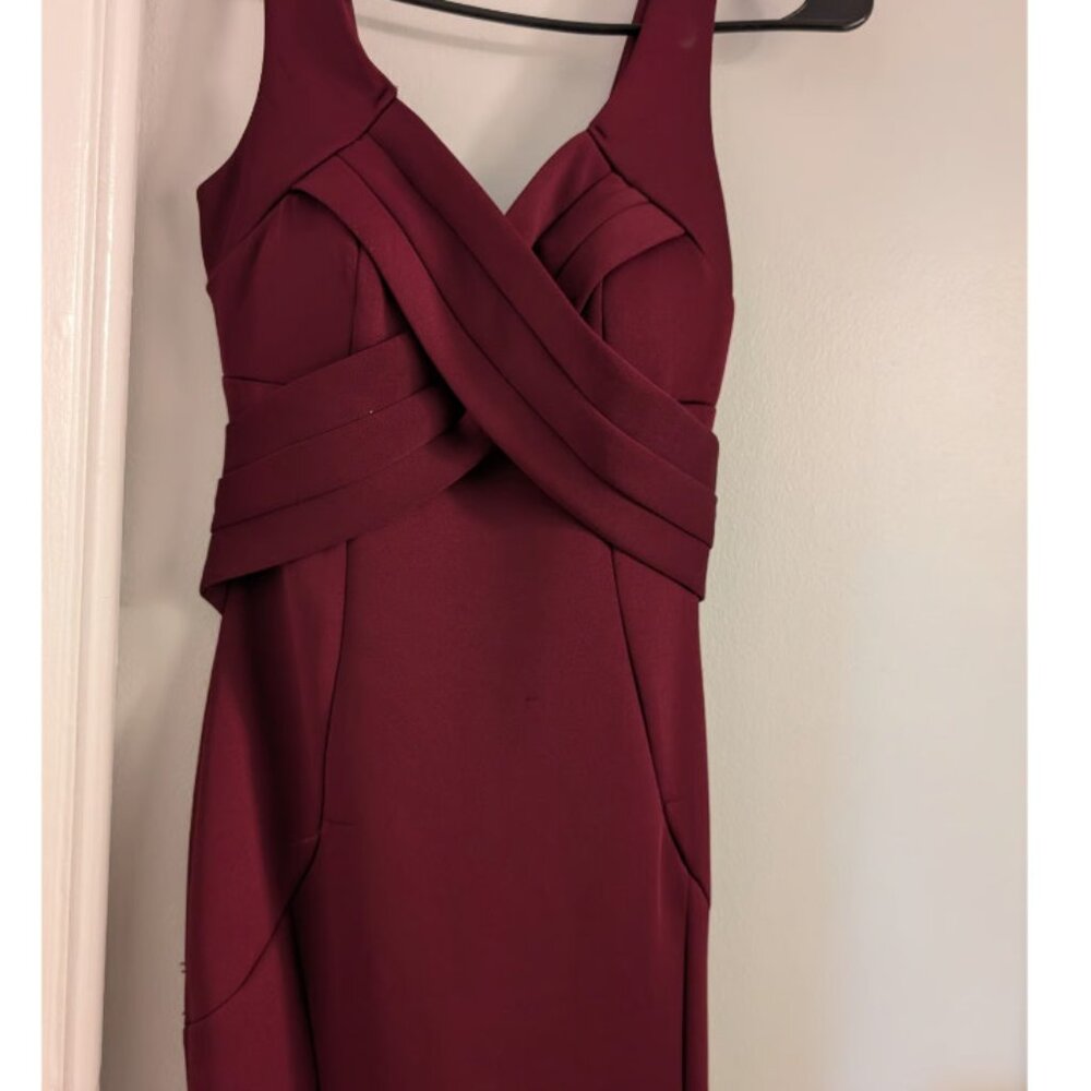 Red Dress - Picture 2 of 3
